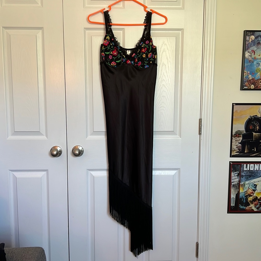 Victoria's Secret, embroidered slip w/fringe, size L, vintage circa late 1990's
